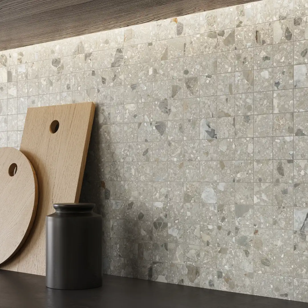 Gres Ergon LOMBARDA efekt terrazzo - aranzacja w przestronnym holu