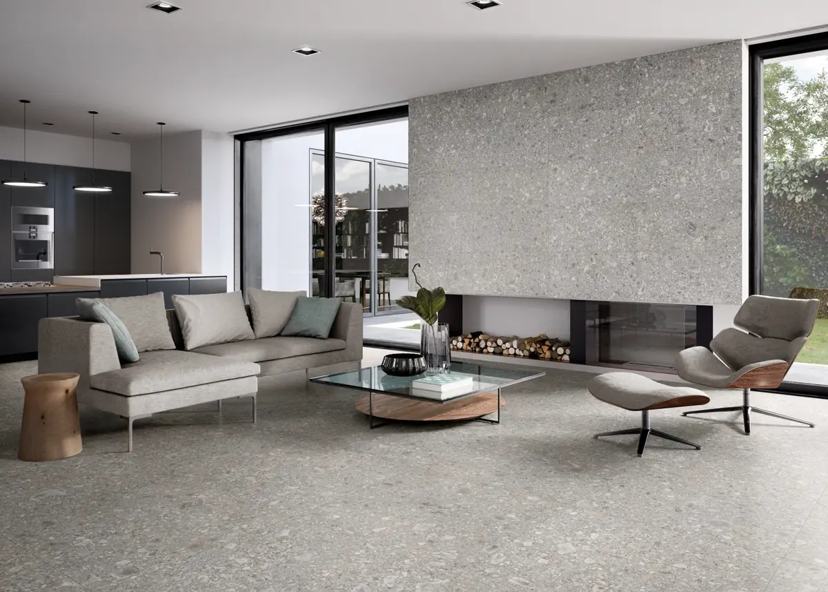 Gres Ergon LOMBARDA efekt terrazzo - aranzacja w przestronnym holu
