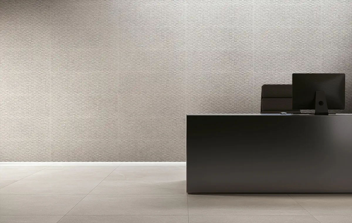 Gres Fap LUMINA STONE efekt kamień - aranzacja w minimalistycznym wnetrzu