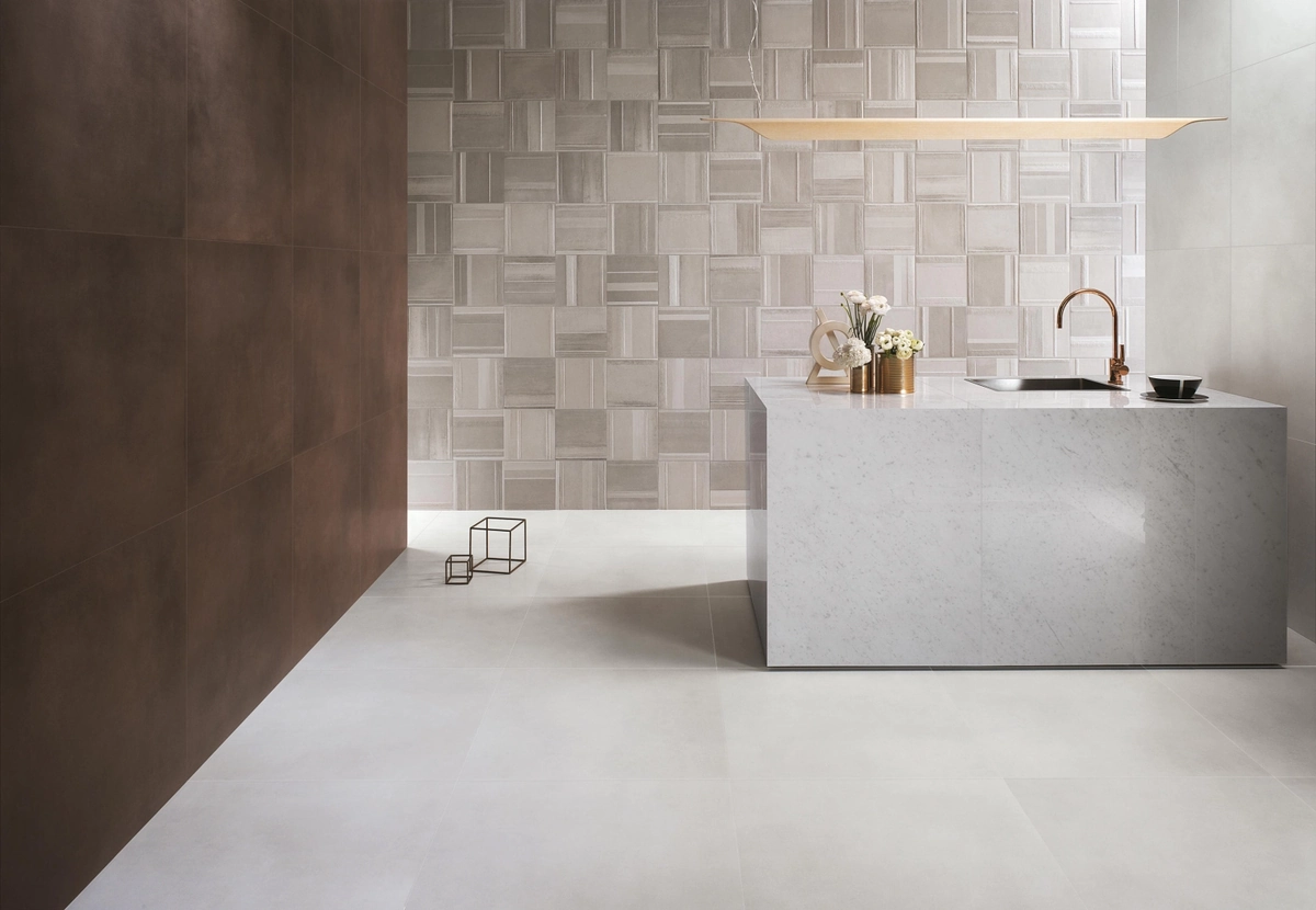 Gres Fap MILANO&FLOOR efekt beton - aranzacja w strefie dziennej z duzymi przeszkleniami