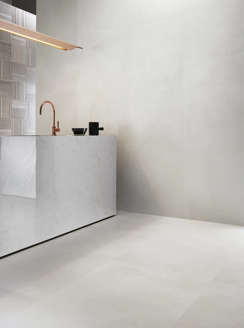 Gres Fap MILANO&FLOOR efekt beton - aranzacja w elewacji domu