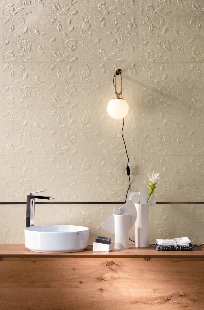 Gres Fap LUMINA STONE efekt kamień - aranzacja w eleganckiej lazience
