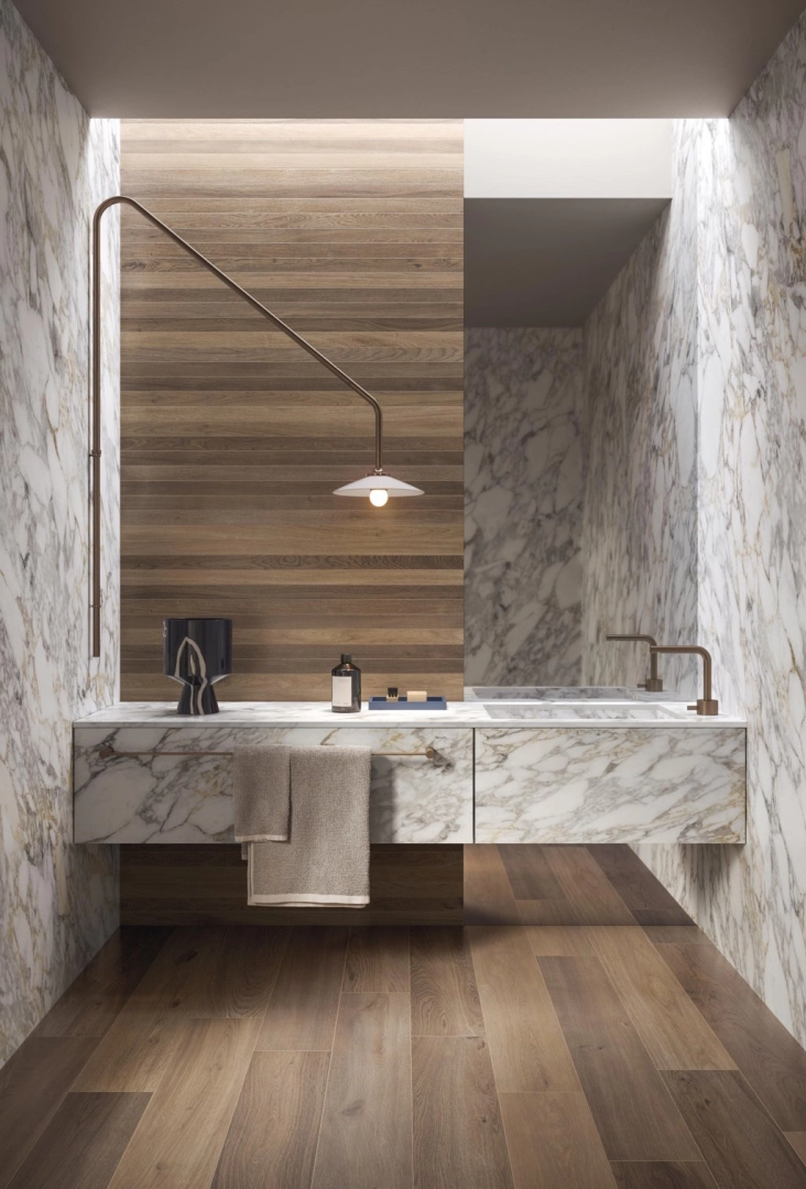 Gres Flaviker FOUR SEASONS efekt drewno - aranzacja w nowoczesnym salonie