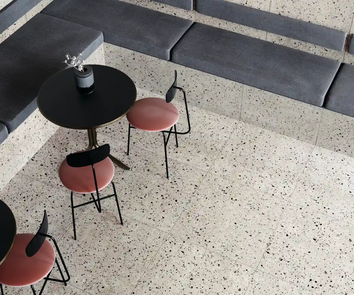 Gres Fmg RIALTO efekt terrazzo - aranzacja w przestronnym holu