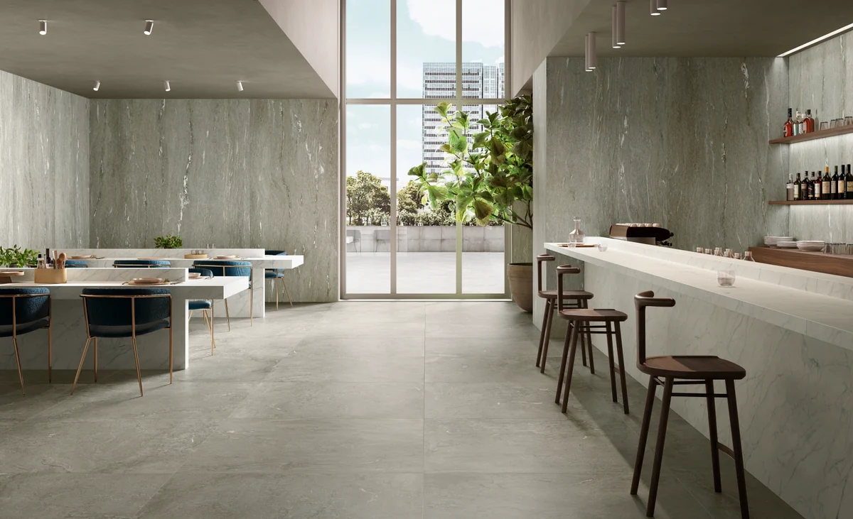 Gres Fondovalle ALPINE efekt kamień - aranzacja w minimalistycznym wnetrzu