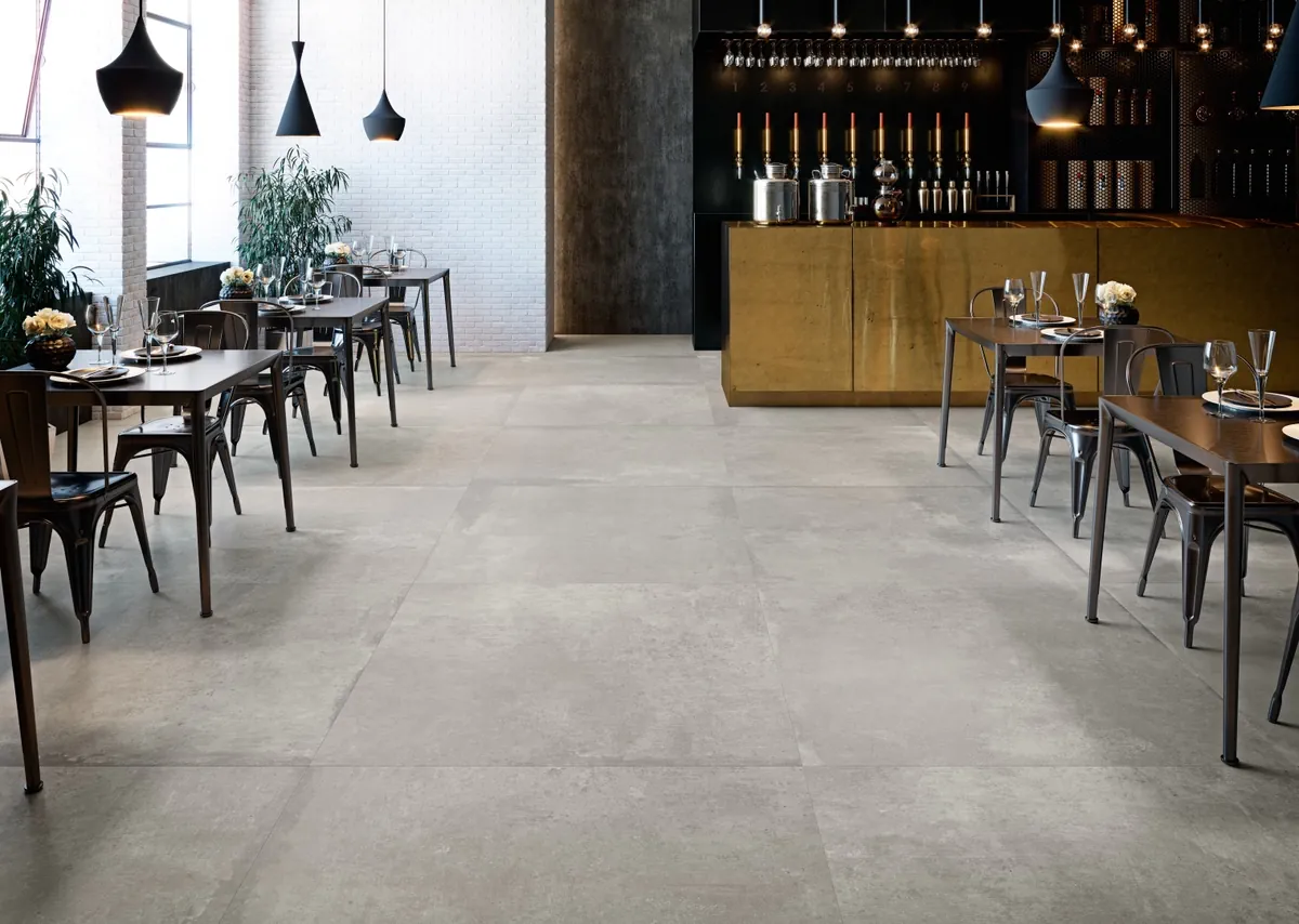 Gres Grespania MOMA efekt kamień, beton - aranzacja w nowoczesnym salonie