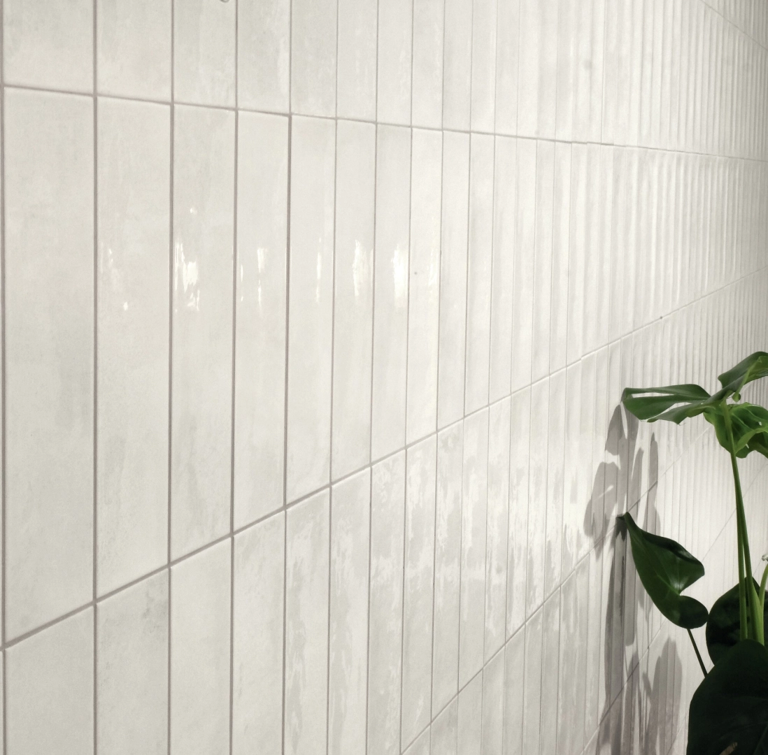 Gres Harmony BARI efekt cegła - aranzacja w minimalistycznym wnetrzu