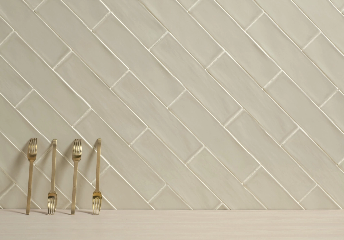 Gres Harmony POITIERS efekt cegła - aranzacja w eleganckiej lazience