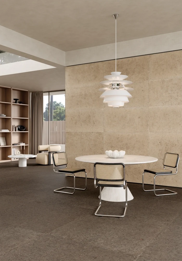 Gres Iris WHOLE STONE efekt kamień - aranzacja w przestronnym holu