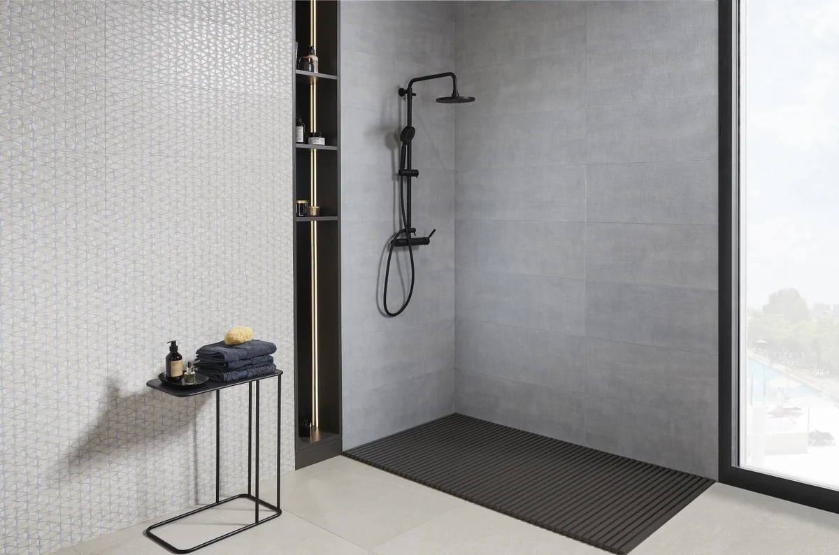 Gres Kerben TAPIZ efekt kolor - aranzacja w eleganckiej lazience