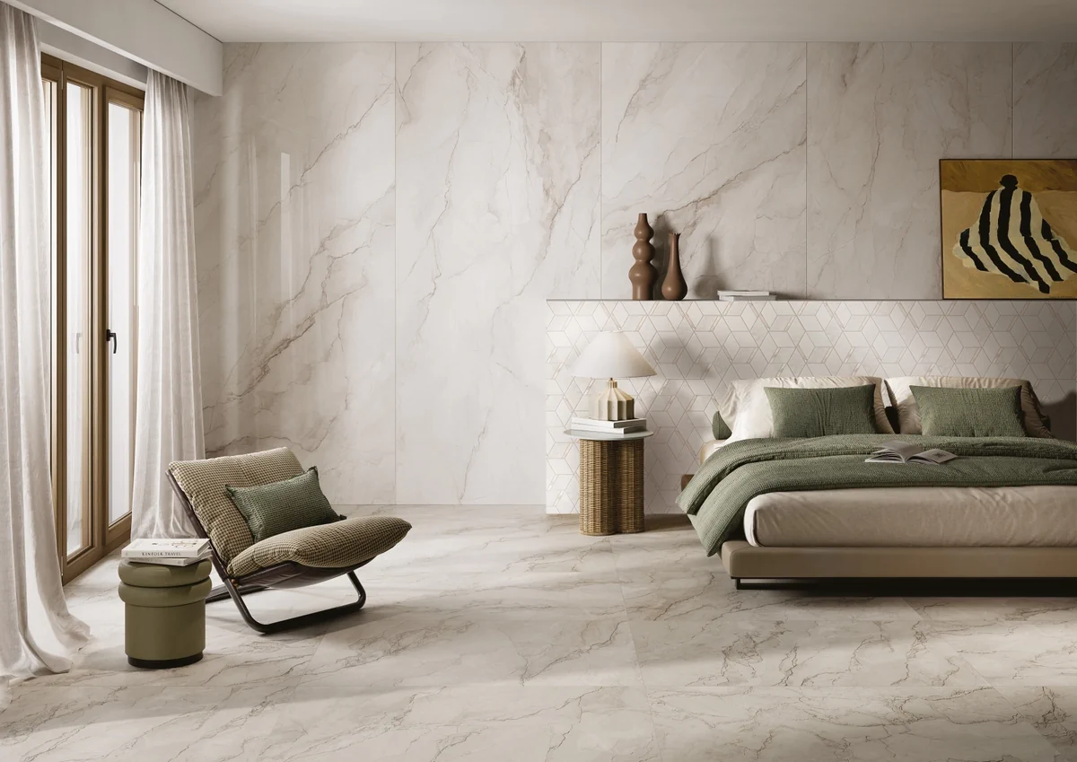 Gres La Fabbrica Ava BOLGHERI STONE efekt marmur - aranzacja w przestronnym holu