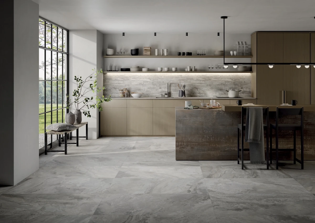 Gres La Fabbrica Ava DEEP STONE efekt kamień - aranzacja w przy kominku