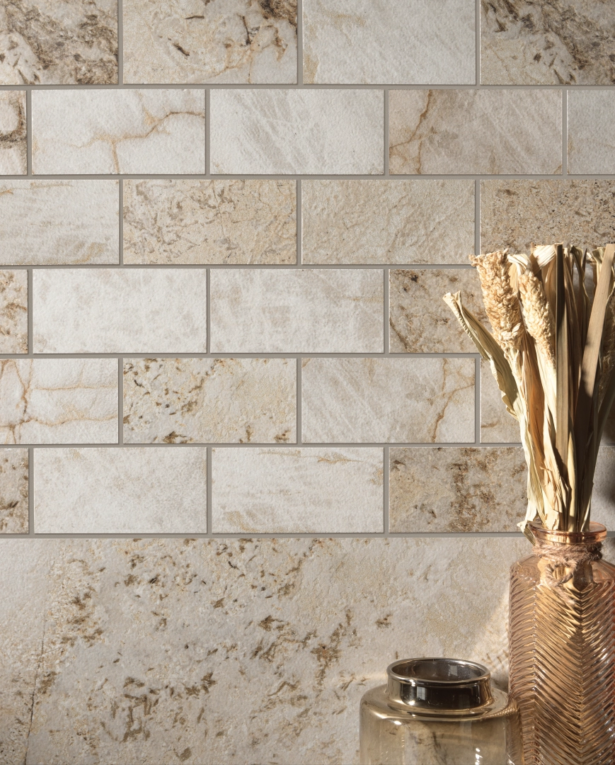 Gres La Fabbrica Ava GEMSTONE efekt marmur - aranzacja w minimalistycznym wnetrzu