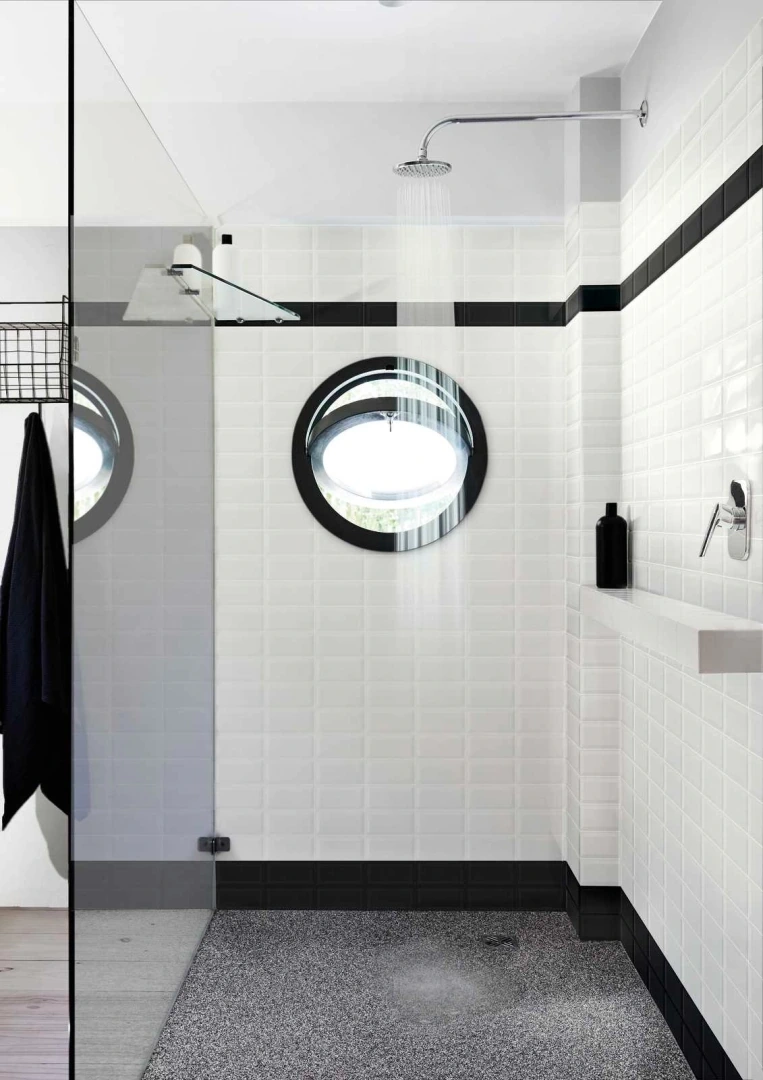 Gres Marazzi HELLO efekt cegła - aranzacja w eleganckiej lazience