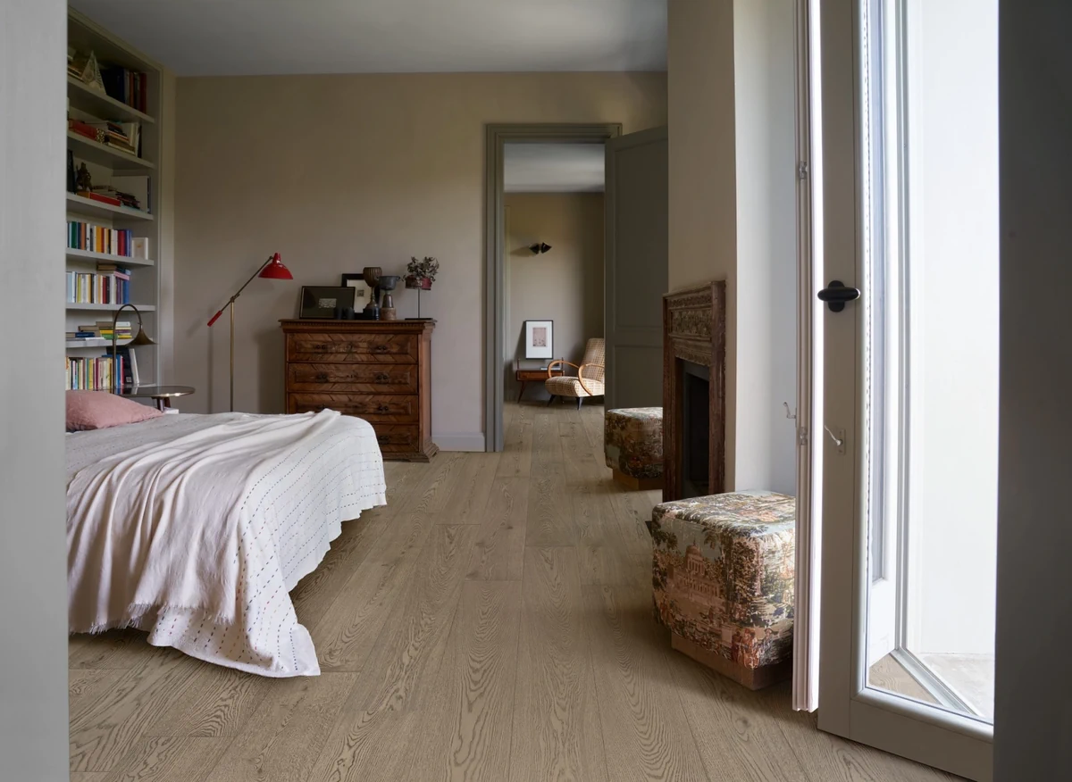 Gres Marazzi VIVO efekt drewno - aranzacja w minimalistycznym wnetrzu