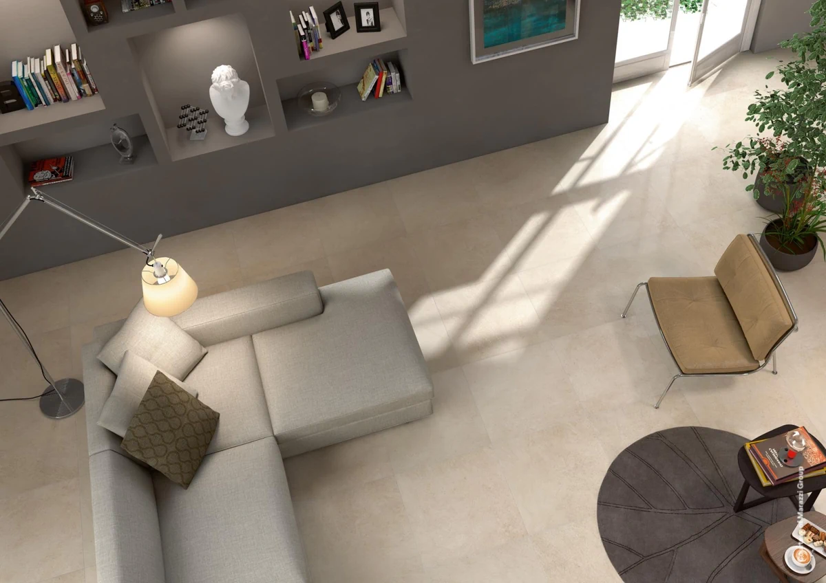 Gres Marazzi STONEWORK efekt kamień - aranzacja w przestronnym holu