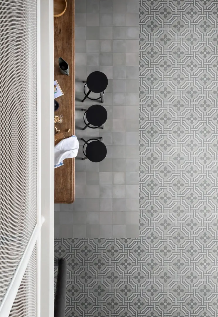 Gres Marazzi D_SEGNI BLEND efekt kolor, wzór - aranzacja w minimalistycznym wnetrzu