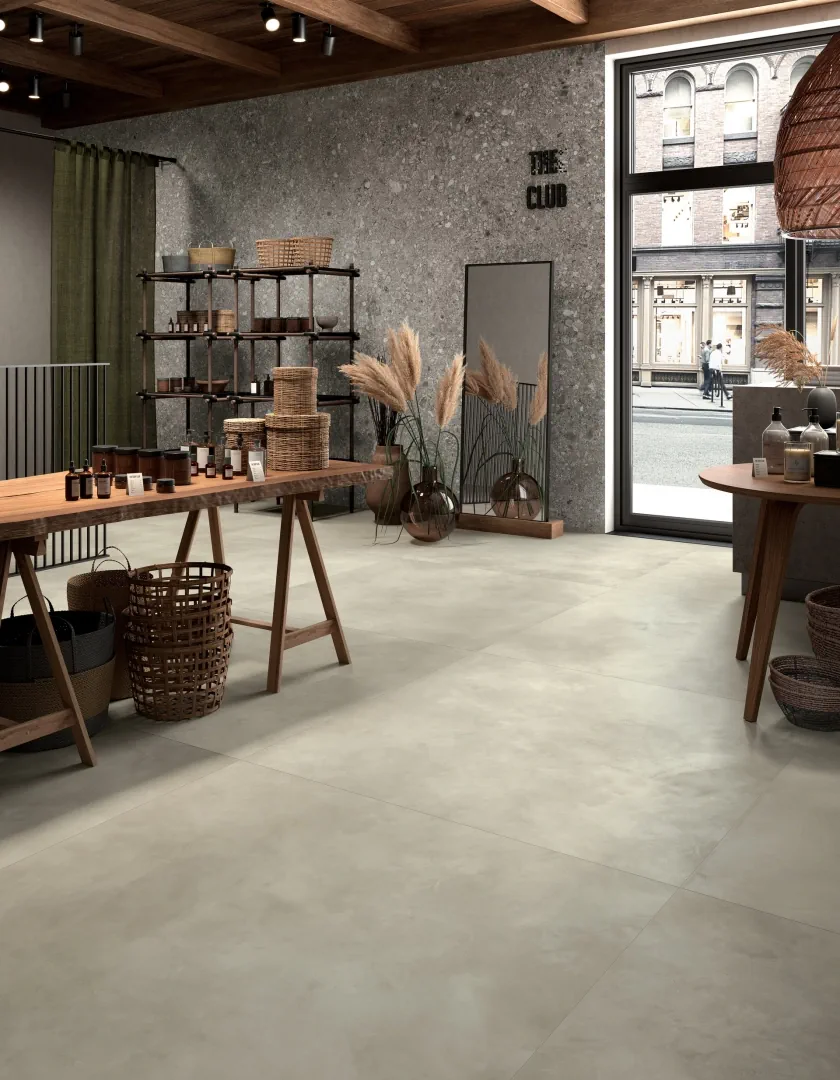 Gres Mirage CLAY efekt beton - aranzacja w przestronnym holu