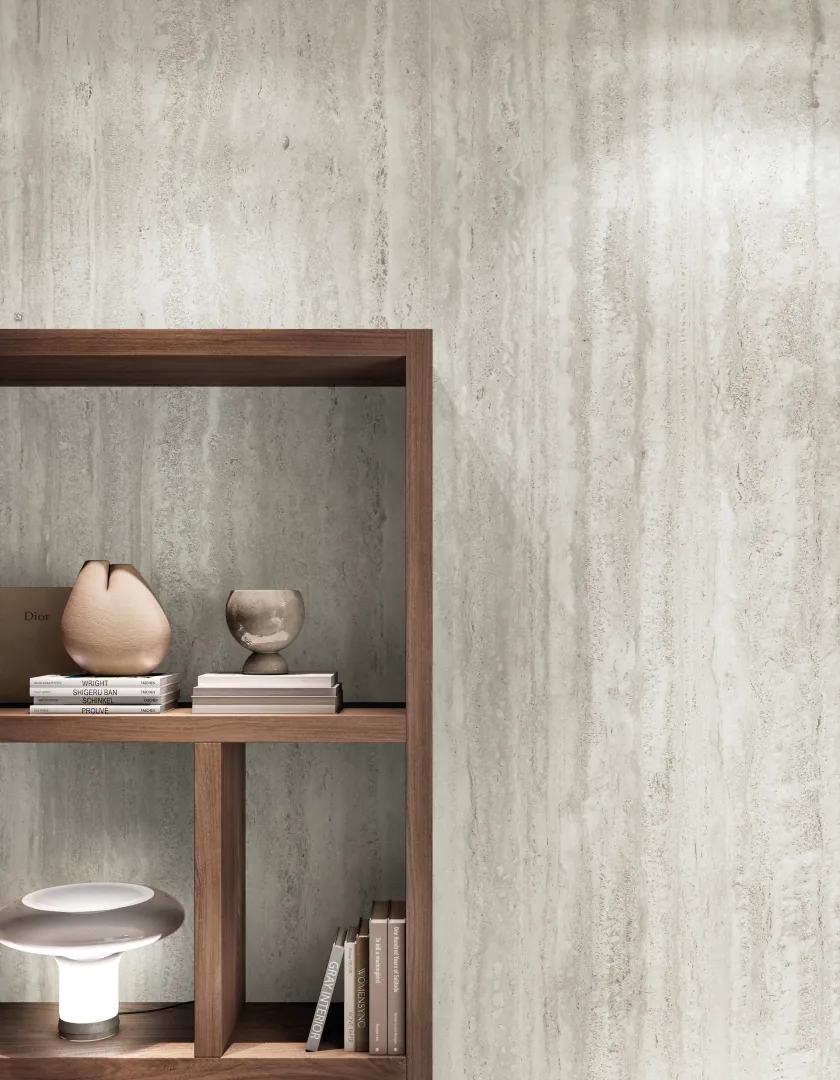 Gres Mirage ELYSIAN TRAVERTINI efekt kamień - aranzacja w eleganckiej lazience
