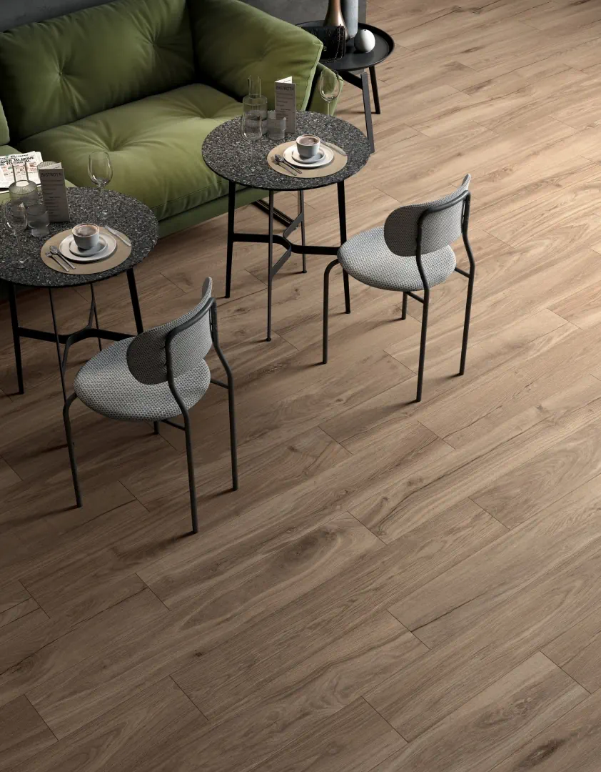 Gres Mirage JURUPA efekt drewno - aranzacja w eleganckiej lazience