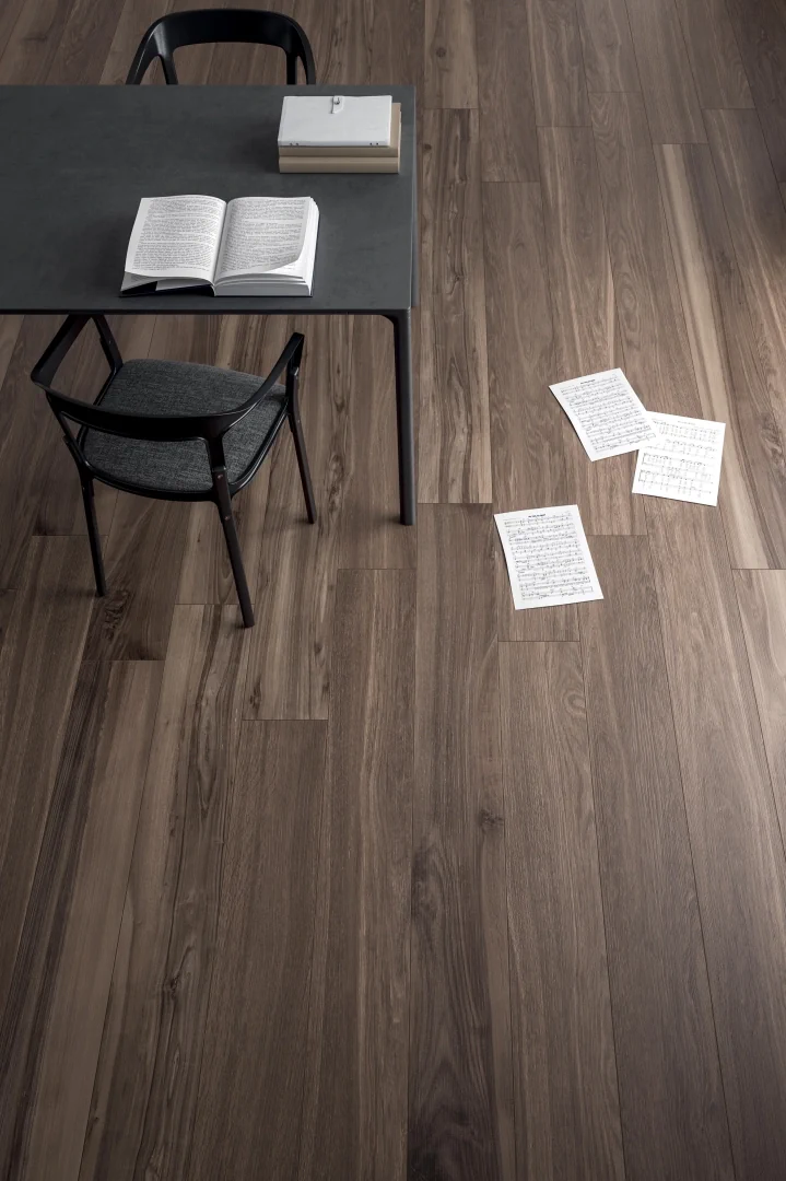 Gres Piemme FLEUR DE BOIS efekt drewno - aranzacja w elewacji domu
