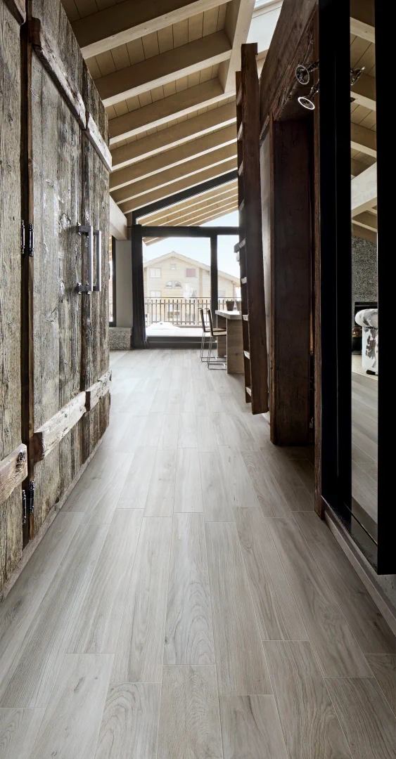 Gres Piemme COTTAGE efekt drewno - aranzacja w eleganckiej lazience