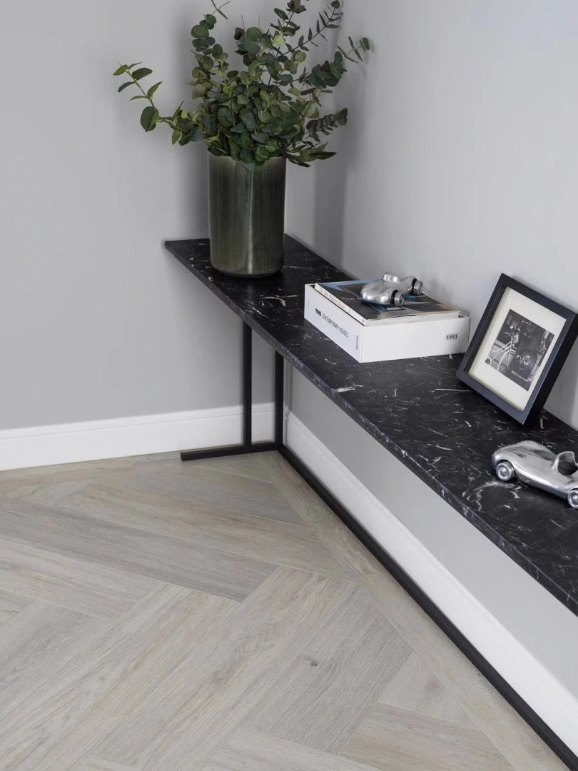 Gres Porcelanosa TANZANIA efekt drewno - aranzacja w elewacji domu