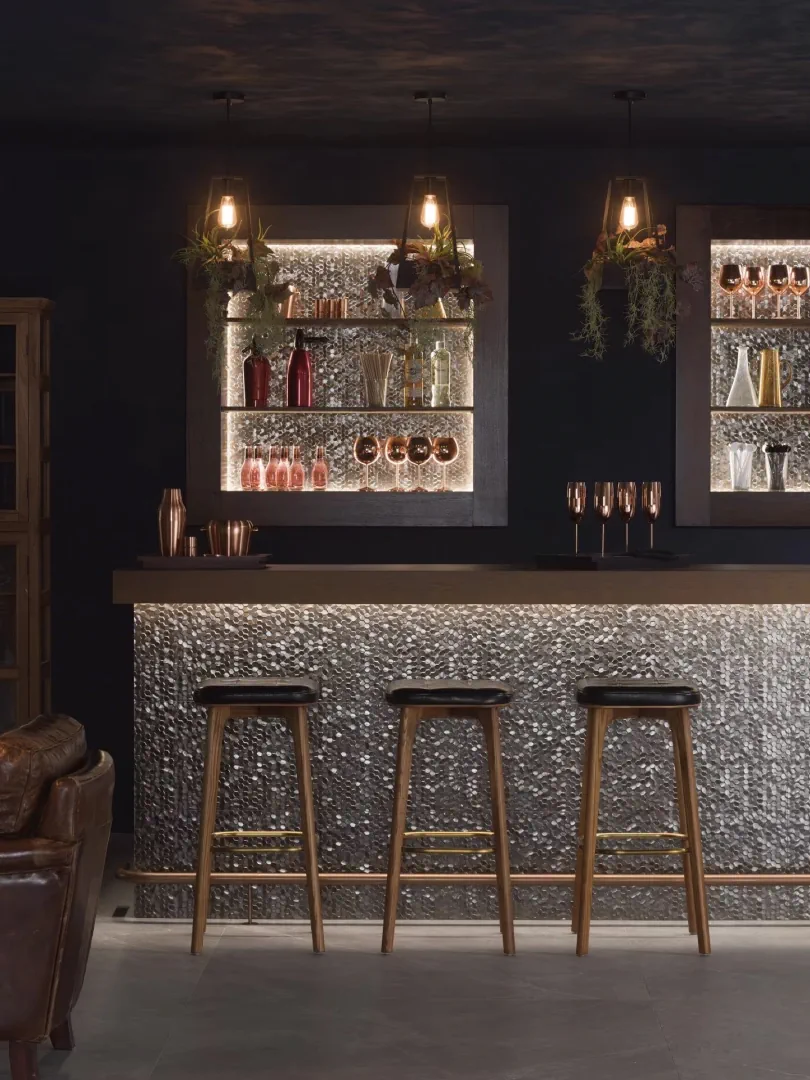 Gres Porcelanosa MYSTIC efekt kamień - aranzacja w przestronnym holu
