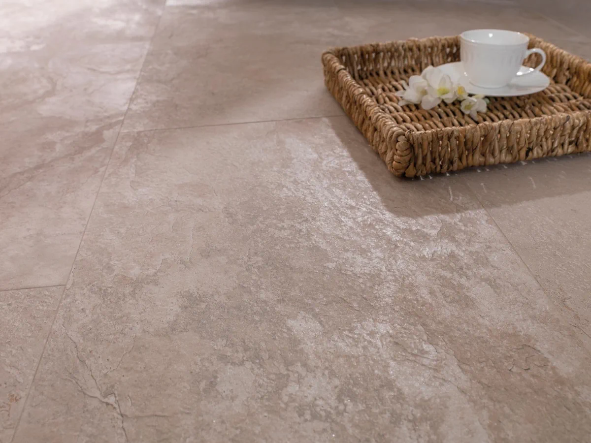 Gres Porcelanosa IMAGE efekt kamień - aranzacja w elewacji domu