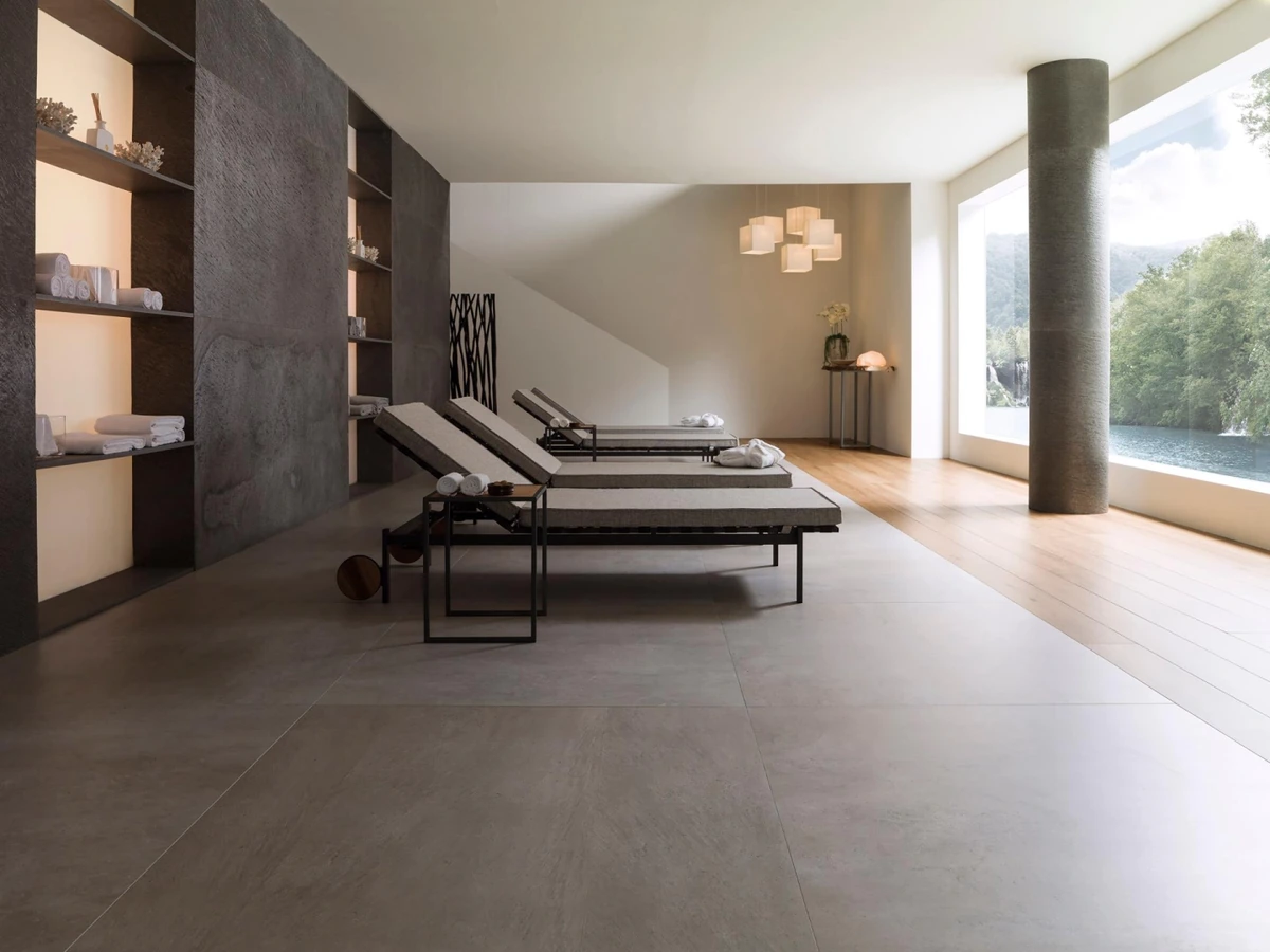 Gres Porcelanosa RODANO efekt beton, kamień - aranzacja w nowoczesnym salonie