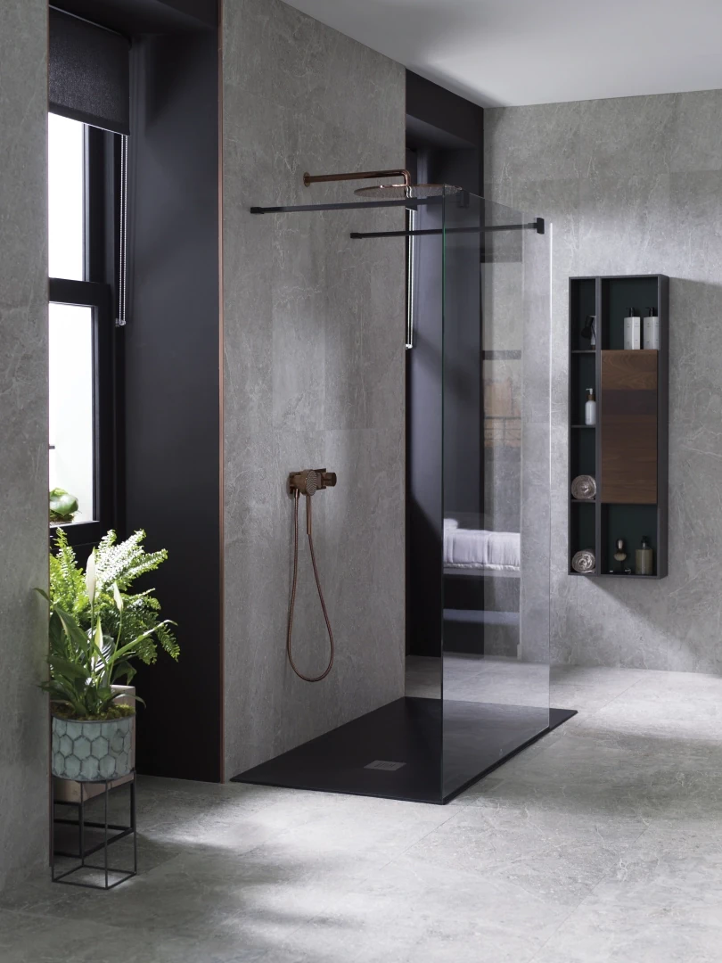 Gres Porcelanosa NOIR efekt kamień - aranzacja w eleganckiej lazience
