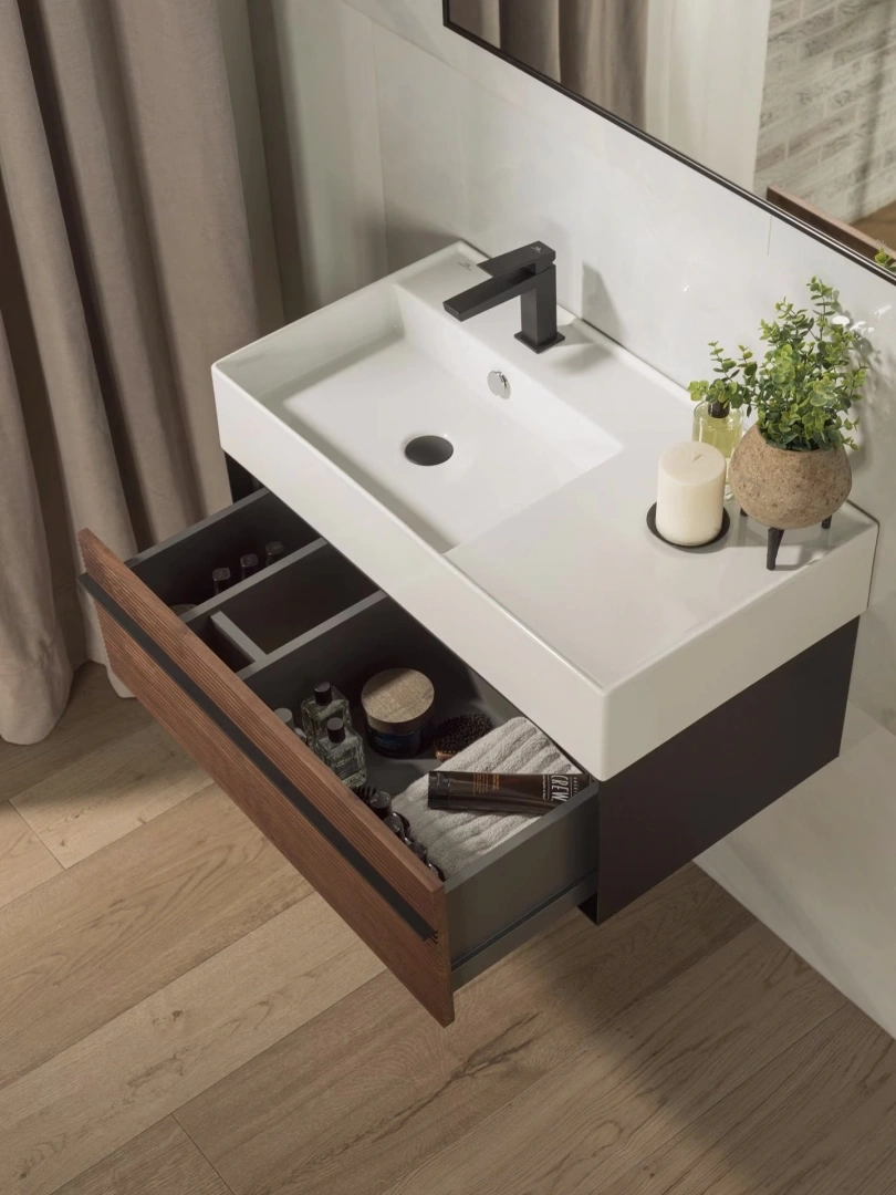 Gres Porcelanosa DELAWARE efekt drewno - aranzacja w eleganckiej lazience