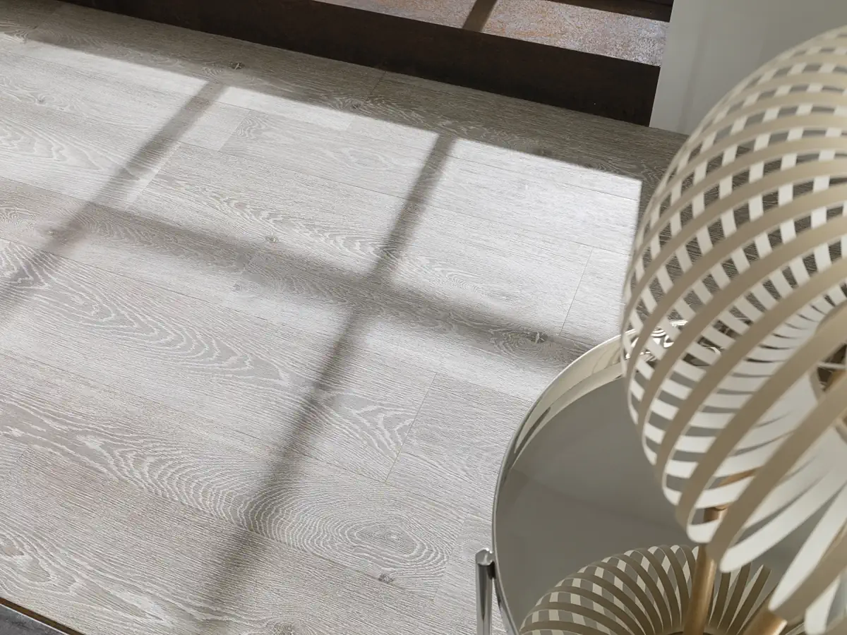 Gres Porcelanosa CHESTER efekt drewno - aranzacja w eleganckiej lazience