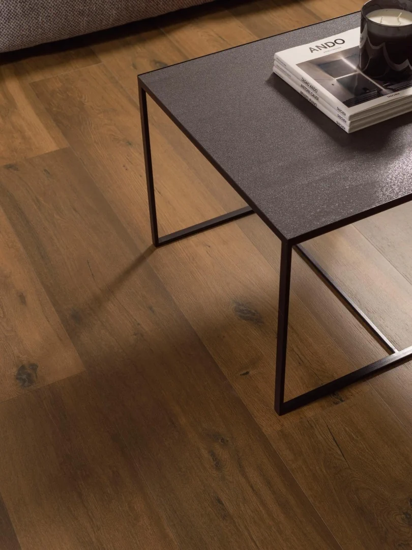 Gres Porcelanosa NEBRASKA efekt drewno - aranzacja w minimalistycznym wnetrzu