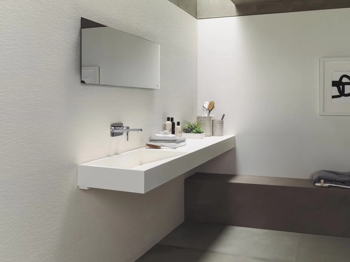 Gres Porcelanosa HARLEM efekt beton - aranzacja w elewacji domu