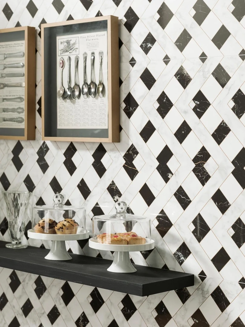Gres Porcelanosa MARMI BLANCO efekt kolor - aranzacja w eleganckiej lazience