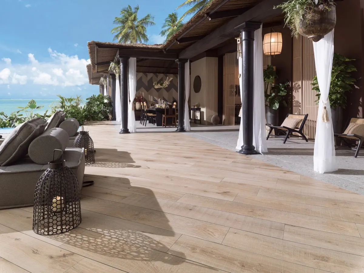 Gres Porcelanosa GENT efekt drewno - aranzacja w eleganckiej lazience