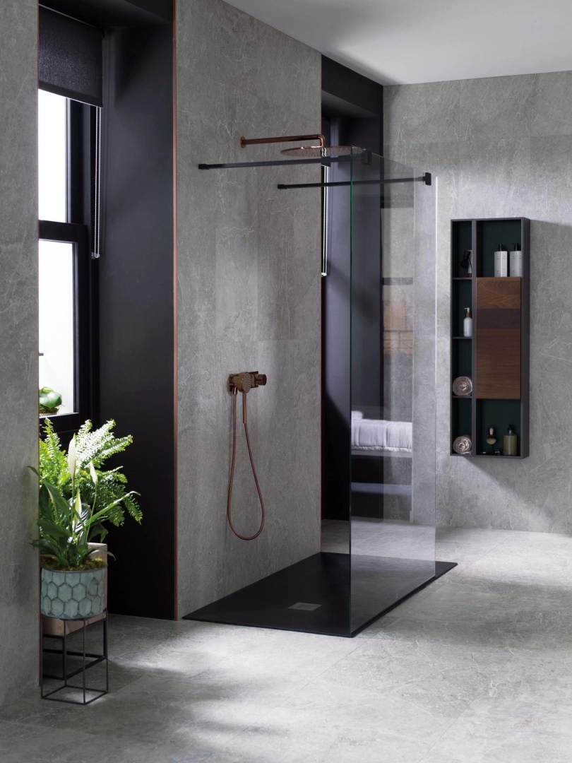Gres Porcelanosa NOIR efekt kamień - aranzacja w minimalistycznym wnetrzu