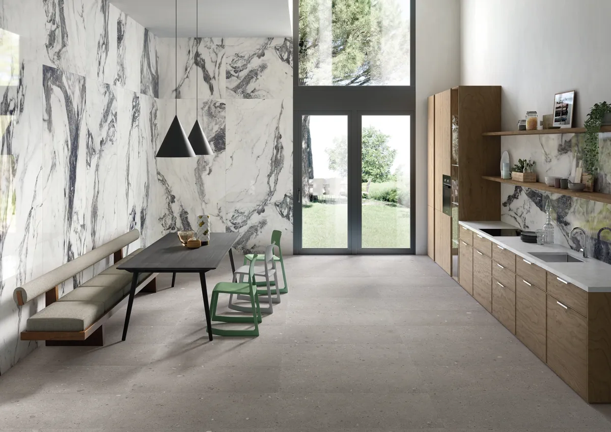 Gres Provenza UNIQUE MARBLE efekt beton, marmur - aranzacja w nowoczesnym salonie