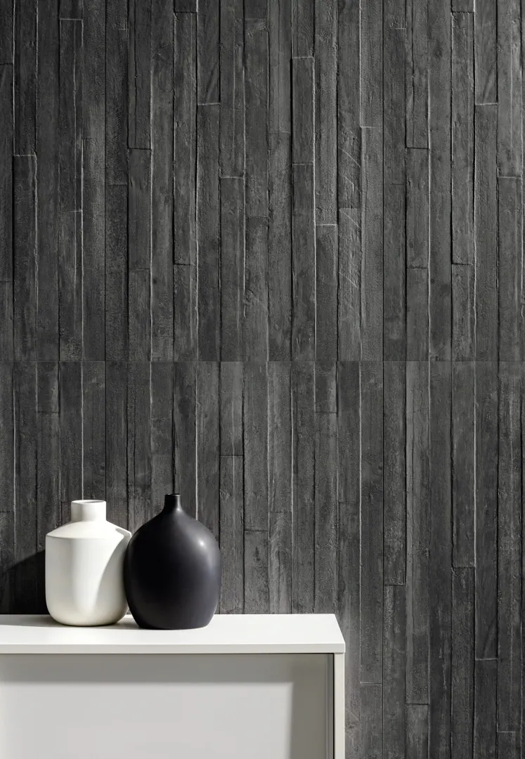 Gres Provenza RE-PLAY CONCRETE efekt beton - aranzacja w korytarzu z naturalnym swiatlem