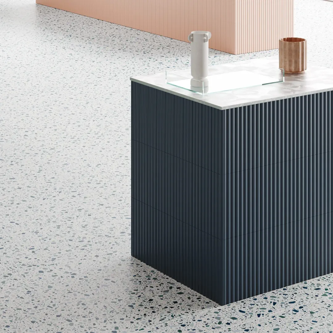 Gres Quintessenza CONFETTI efekt terrazzo, kamień - aranzacja w minimalistycznym wnetrzu
