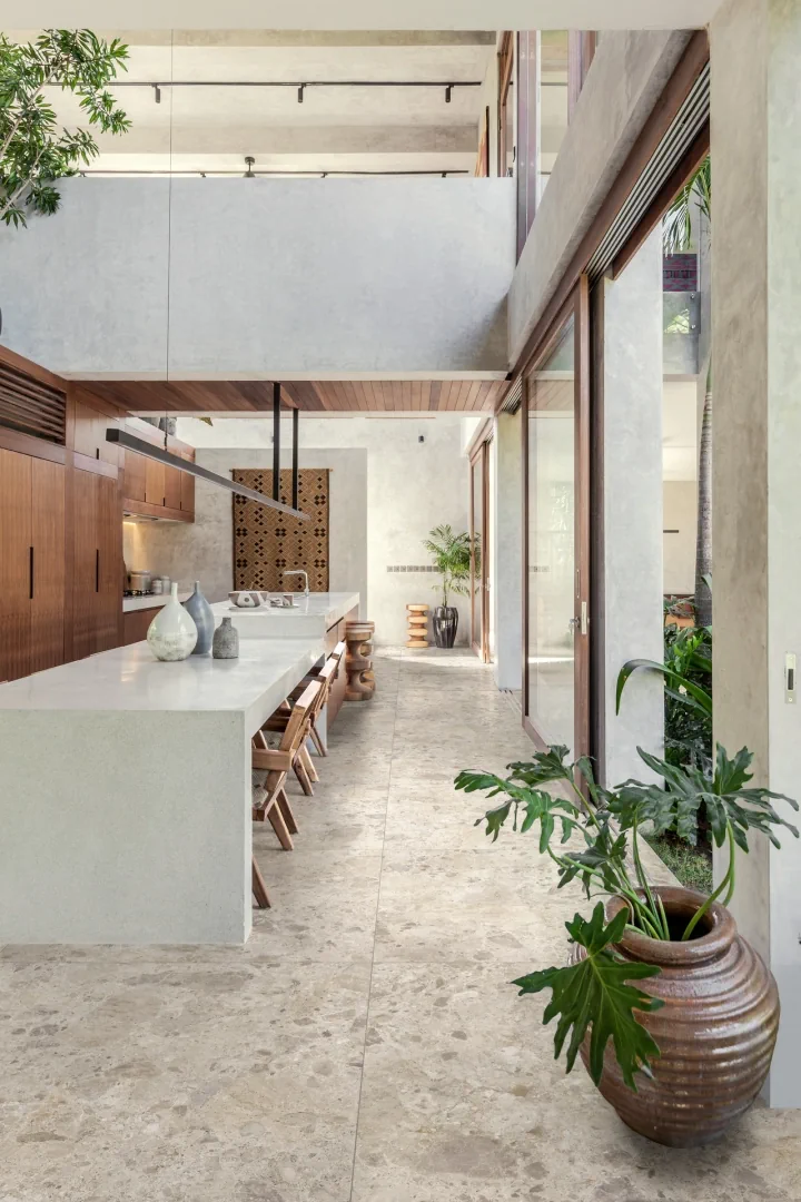 Gres Ragno ETERNA efekt terrazzo, kamień, beton, marmur - aranzacja w nowoczesnym salonie