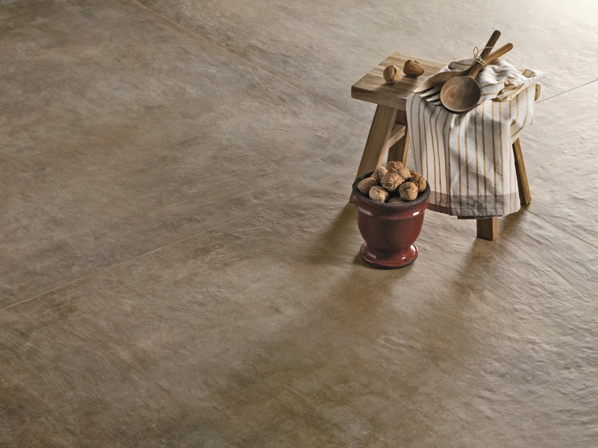 Gres Refin AFFRESCATI efekt metal, beton - aranzacja w elewacji domu