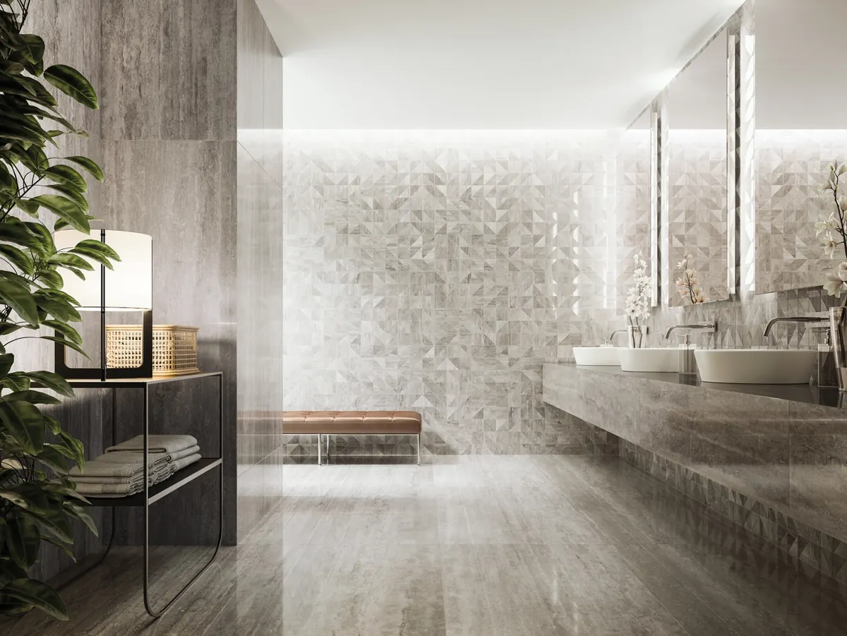 Gres Refin PRESTIGIO TRAVERTINO efekt marmur - aranzacja w eleganckiej lazience