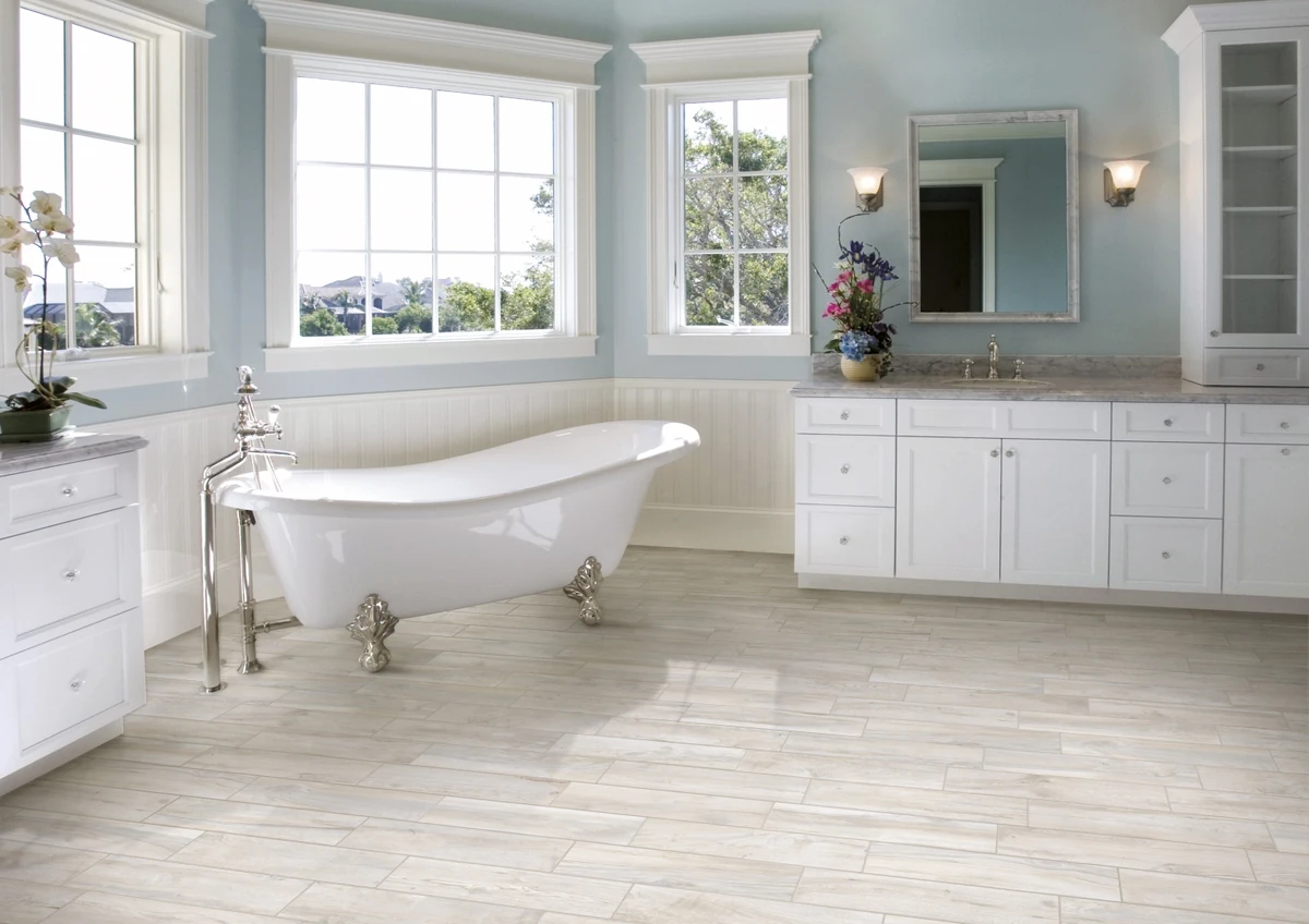 Gres Rondine LIVING efekt drewno - aranzacja w eleganckiej lazience