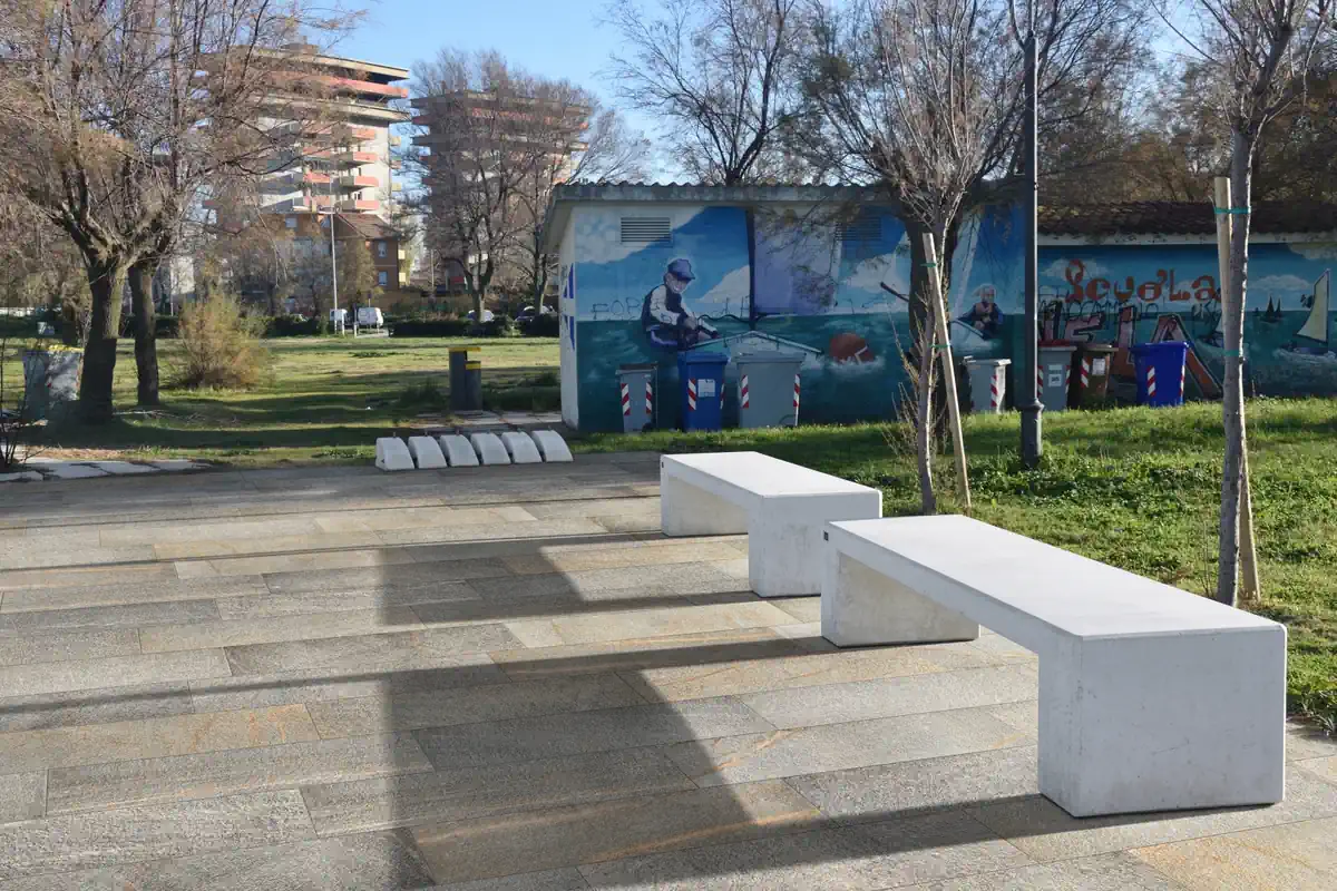 Gres Rondine LE CAVE efekt kamień - aranzacja w minimalistycznym wnetrzu