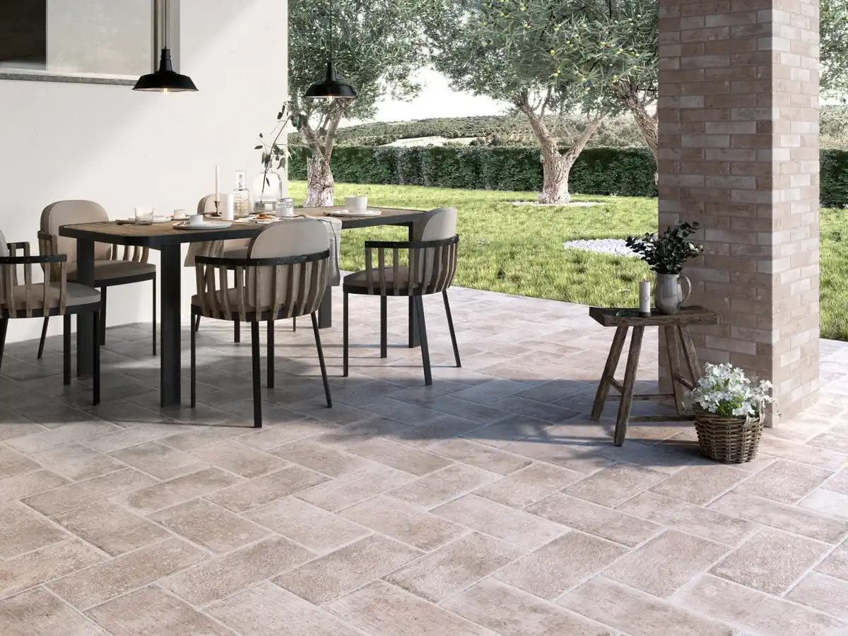 Gres Rondine TUSCANY efekt terakota, kamień - aranzacja w minimalistycznym wnetrzu