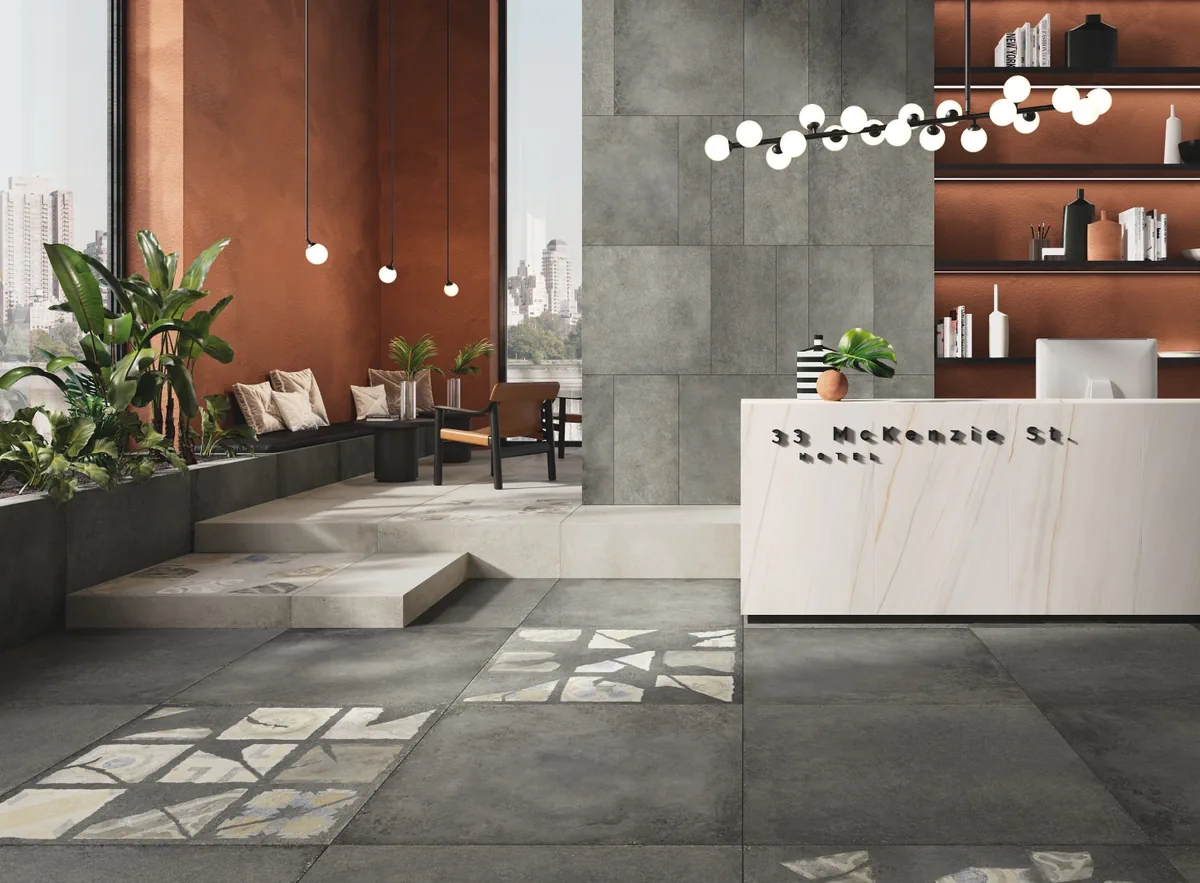 Gres Rondine LOFT efekt beton - aranzacja w przy kominku