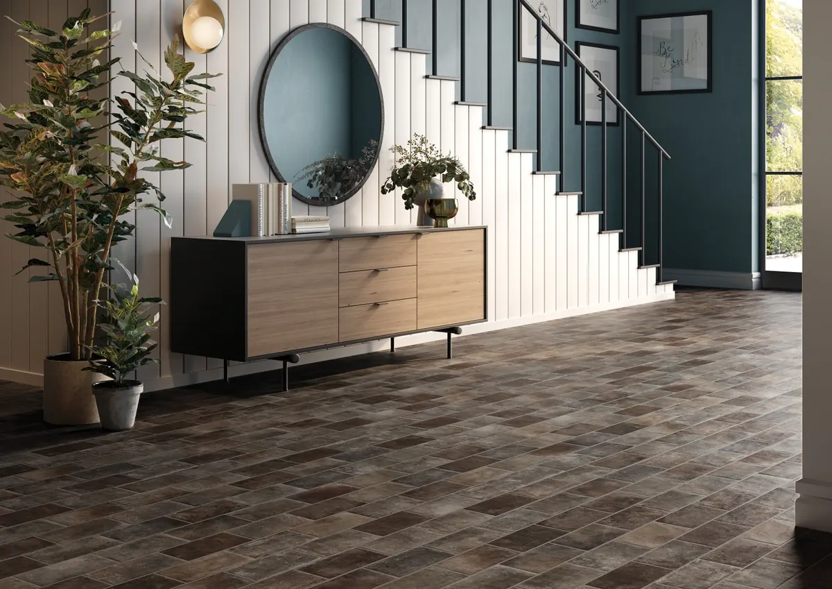Gres Rondine RECOVERY STONE efekt kamień - aranzacja w eleganckiej lazience