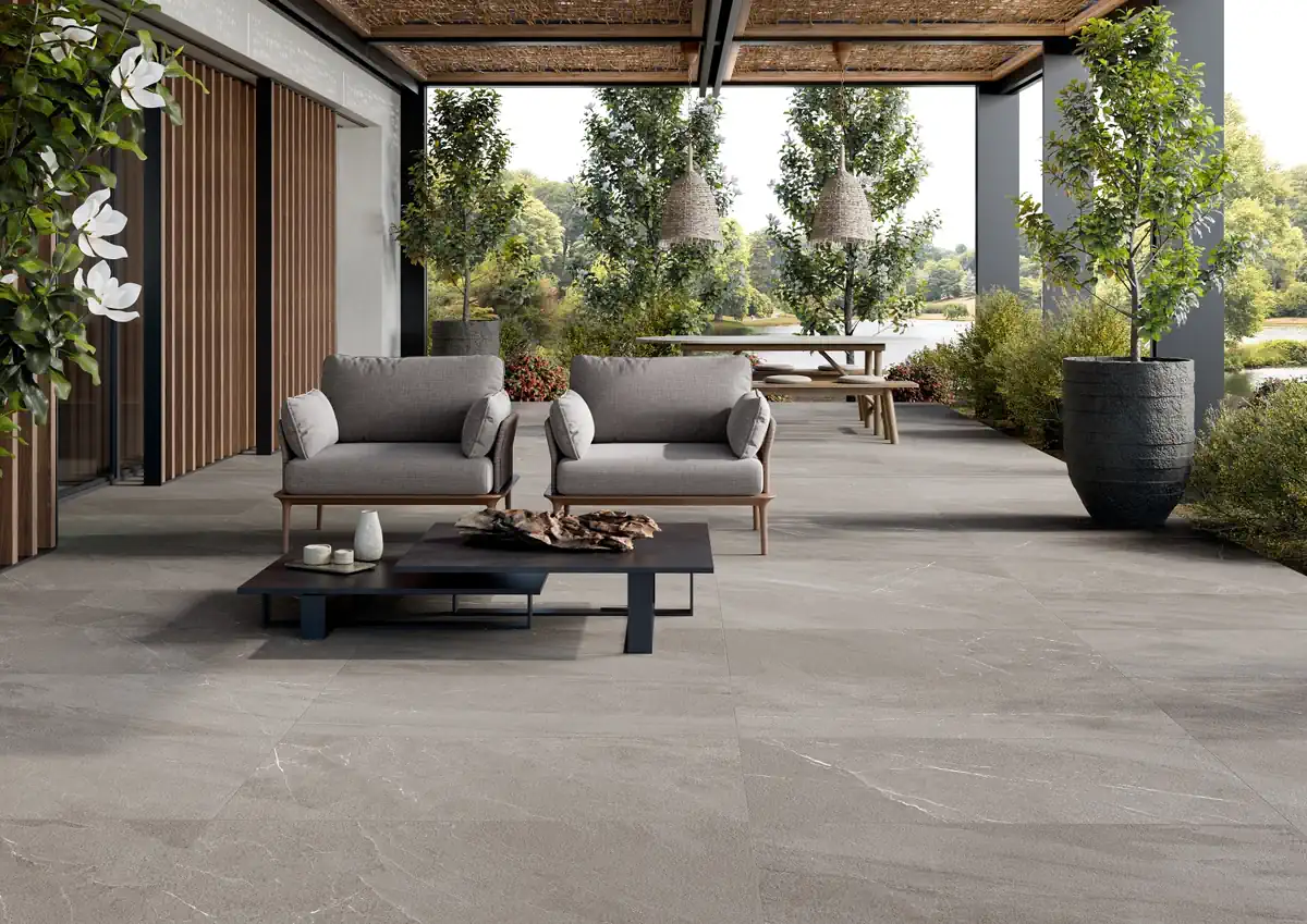 Gres Rondine ANGERS efekt kamień - aranzacja w eleganckiej lazience